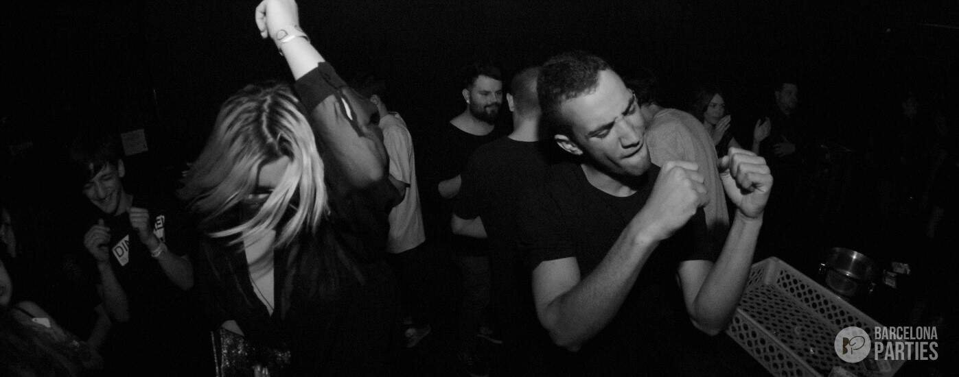 city-hall-club-barcelona-parties-dancing